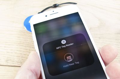 iPhone scanning NFC