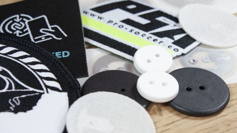 Using NFC garment tags in clothing