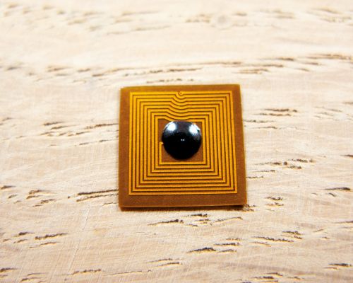 Close up image of an NFC 10mm On-Metal FPC Sticker NTAG213