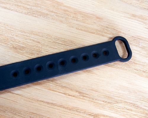 Side view of the NFC Classic Slim Popclip NFC Wristband