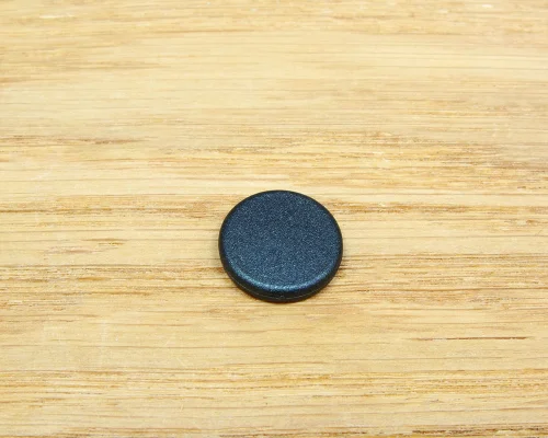 Detail of an NFC 15mm PPS Disc Tag