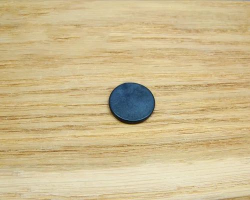 Detail of an NFC 20mm PPS Disc Tag