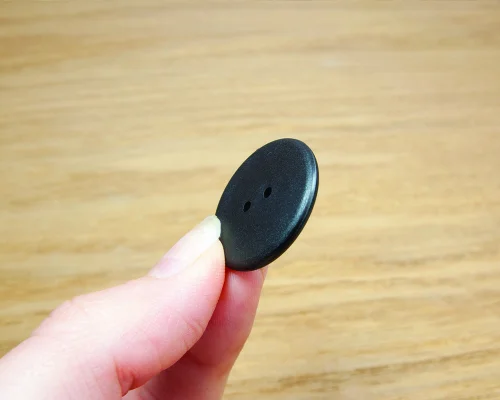 Side view of the NFC 25mm PPS Disc Tag