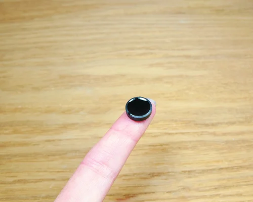 Side view of the NFC 13mm On-Metal PPS Disc Tag
