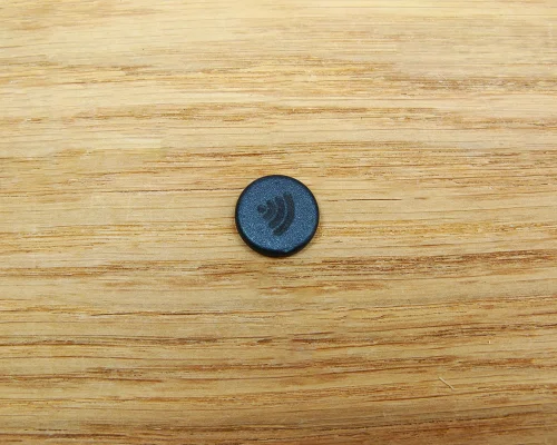 Detail of an NFC 15mm On-Metal PPS Disc Tag
