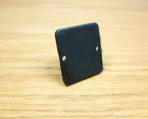 Side view of the NFC 37x42mm On-Metal PPS Disc Tag